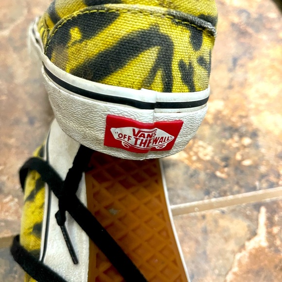 Vans - lightly worn size 6.5 women’s/5.0 men’s/36.5 Euro. - Picture 4 of 7